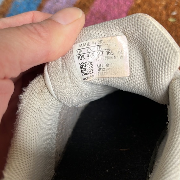 KIDS ADIDAS VELCRO SHOES - Picture 3 of 4